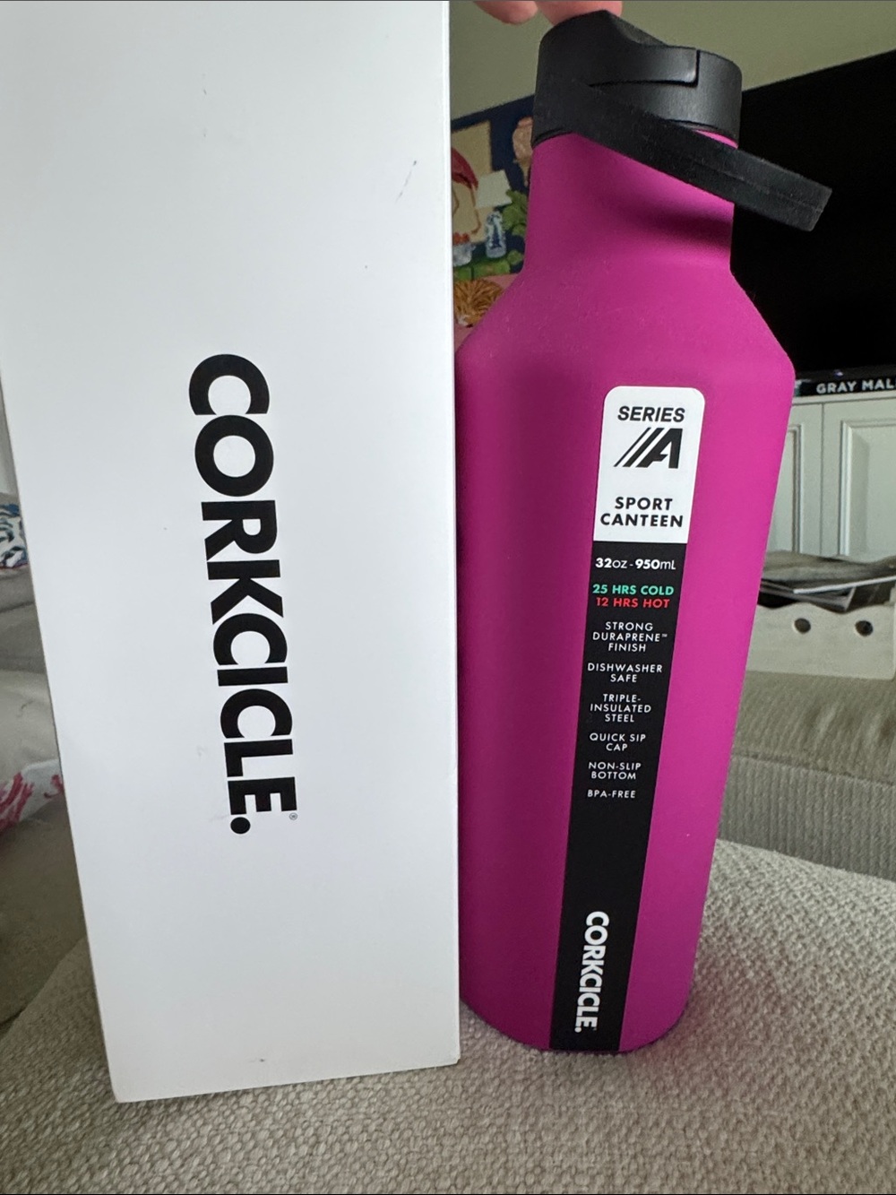 Corkcicle Sport Canteen in Bright Magenta 32oz NWT
